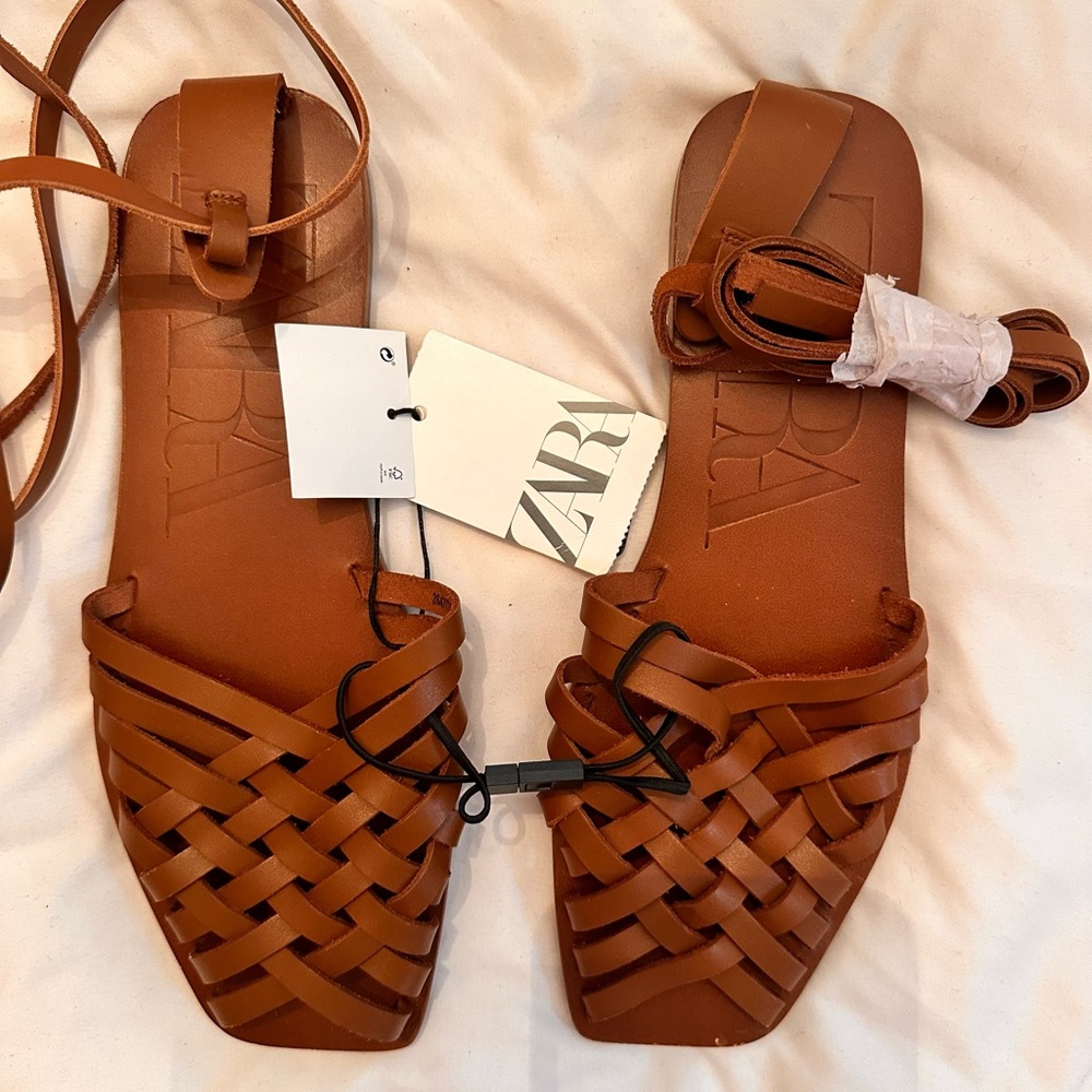 ZARA Tan Woven Leather Sandals BRAND NEW